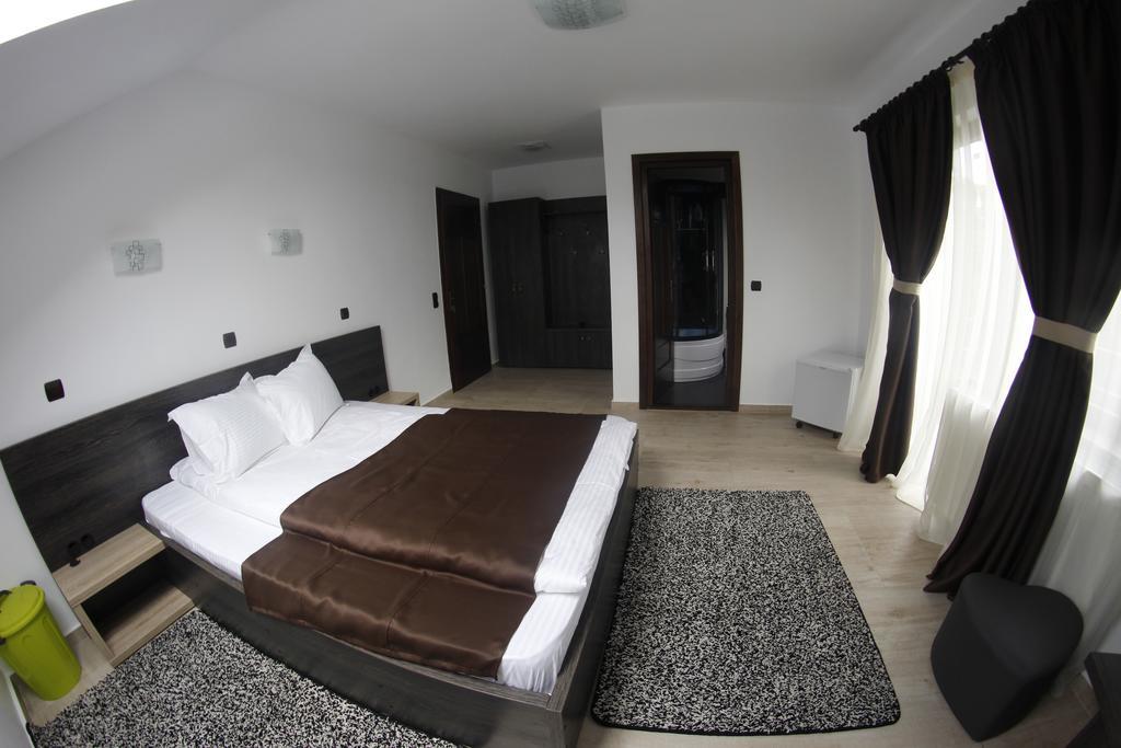 Casa Laur Cu Plaja Privata Otel Colibiţa Dış mekan fotoğraf